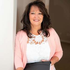 Meet your Posher, Traci